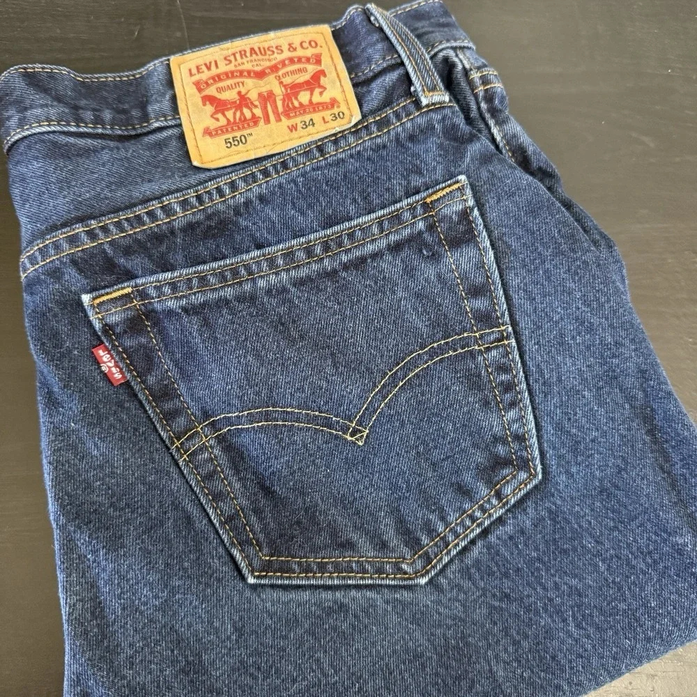 Levi's 550 Jeans Mens 34x30 Fits 34x28.5 Blue Denim Relaxed Straight Leg Red Tab